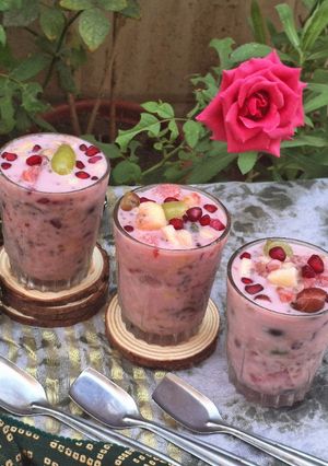 A picture of Mix fruit Roohafza Drink.