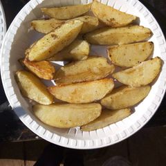 Deep fried potatoes A picture of Deep fried potatoes.