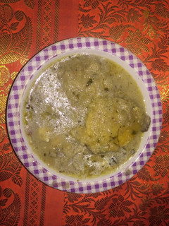 A picture of Egg Kurma.