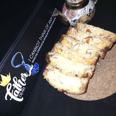 A picture of Almond cake.