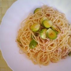 A picture of Yuzu Pepper Pasta with Brussels Sprouts and Tuna.
