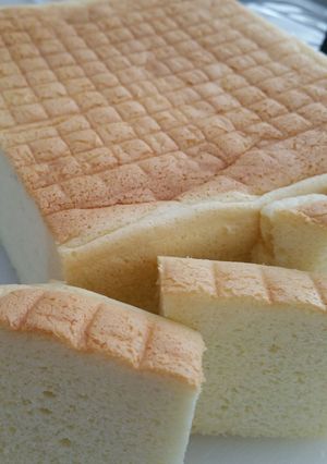 A picture of Durian Ogura Cake.