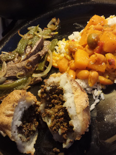 A picture of Papas rellenas.