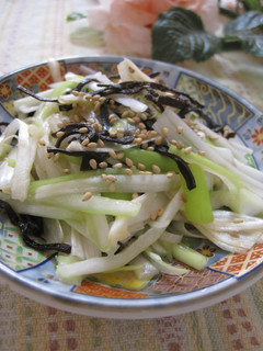 A picture of Healthy Japanese Leek and Salted Kombu Seaweed Salad.