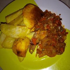 A picture of Sweet potato with sauce.