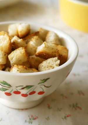 A picture of Easy Croutons in a Frying Pan.