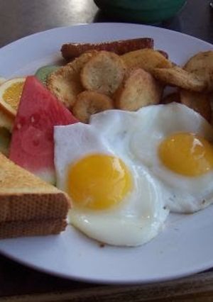 A picture of A's English breakfast.