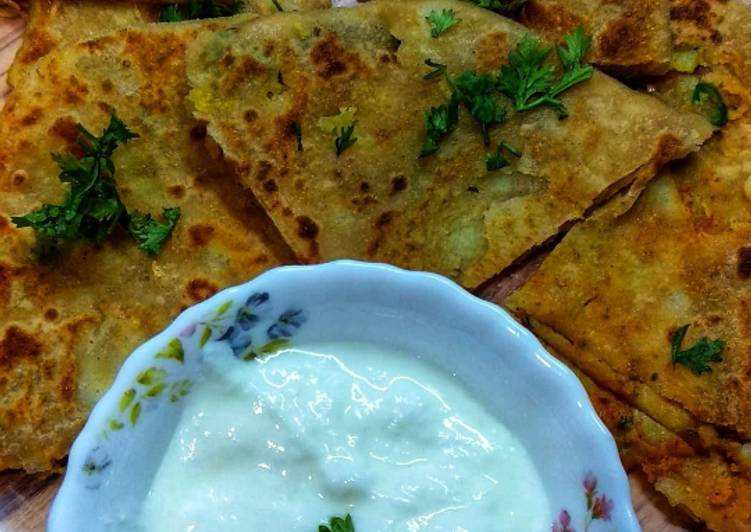Recipe: Perfect Aloo paratha with curd