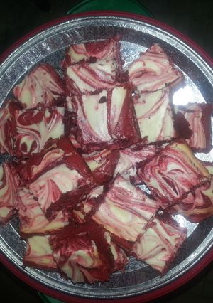 A picture of Red Velvet Brownies.