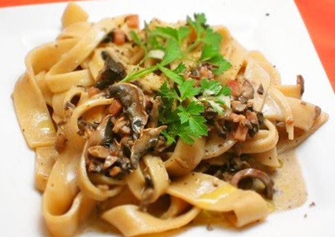 Step-by-Step Guide to Prepare Perfect Homemade Pasta with Creamy Mushroom Sauce