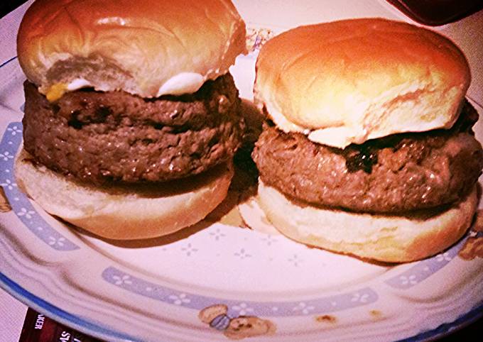 Swiss and Mozzarella Stuffed Steak Burger