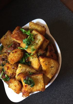 A picture of Bread upma.