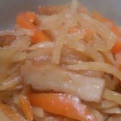 A picture of Simmered Kiriboshi Daikon.