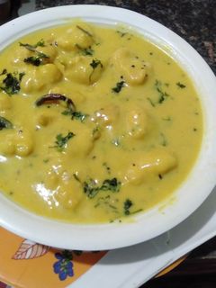 पंजाबी कड़ी पकौड़े (Punjabi kadhi pakora recipe in Hindi) रेसिपी मुख्य फोटो
