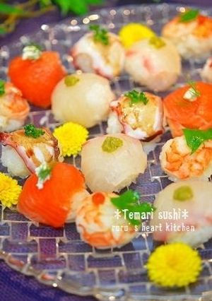 A picture of Roly Poly Bite-Sized Temari Sushi.