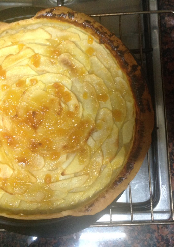 Una foto de Tarta de manzana con crema pastelera