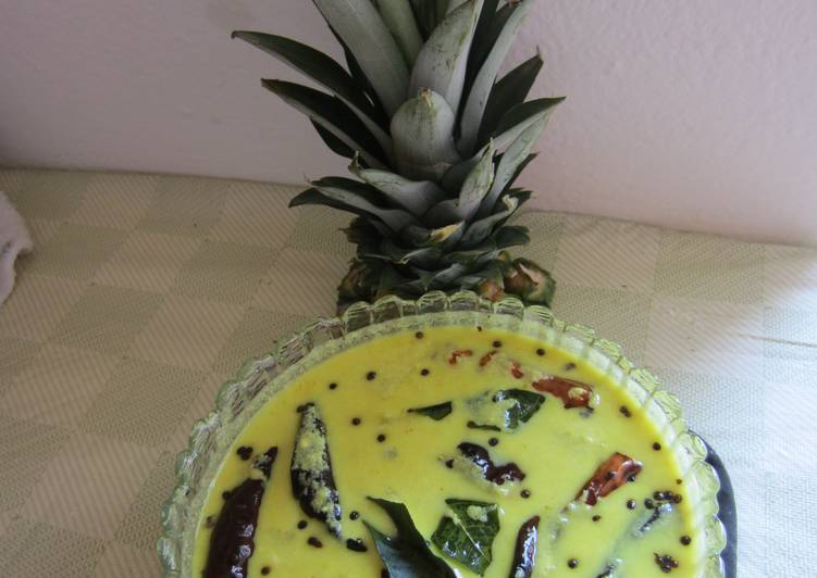 Pineapple Pulissery