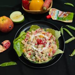 A picture of Mix fruits and vegetables salad with hung curd.