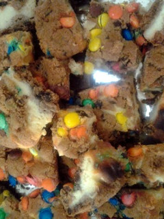 A picture of Chocolate chip cheesecake squares.