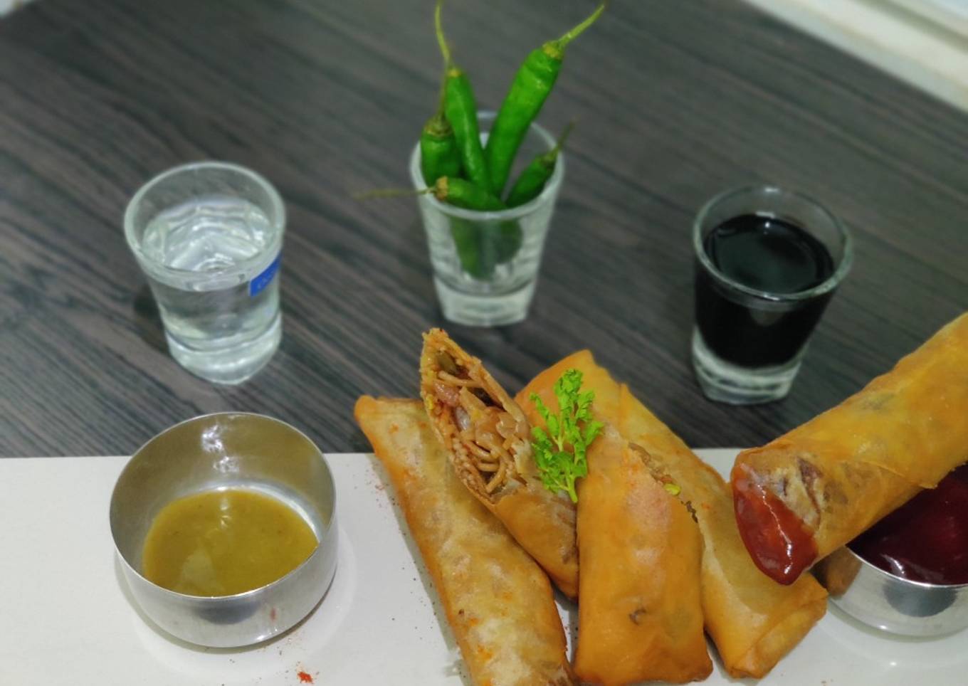 Veg noodles spring rolls