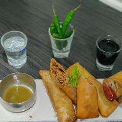 Veg noodles spring rolls A picture of Veg noodles spring rolls.