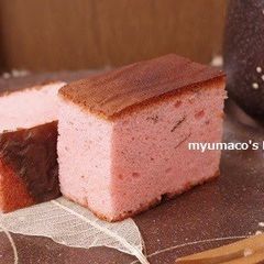 A picture of Sakura (Cherry Blossom) Castella.