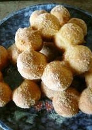 A picture of Pon de Rings that You Can Easily Roll Up By Hand.