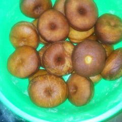A picture of Donats.