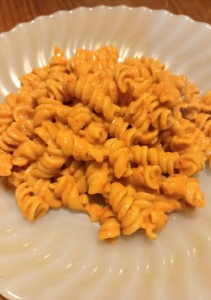 Una foto de Salsa de morrón y crema para pastas