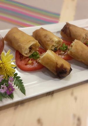 A picture of Thai Spring Rolls.
