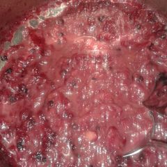 A picture of rhubarb blueberry sauce.