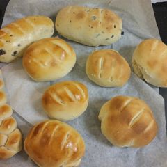 A picture of Easy Bread Rolls.