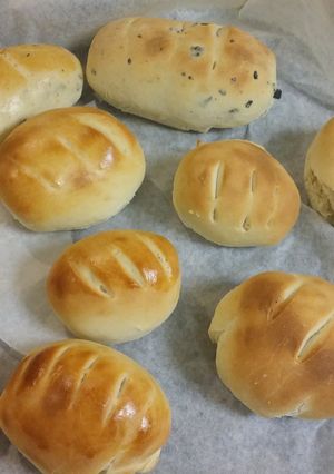 A picture of Easy Bread Rolls.