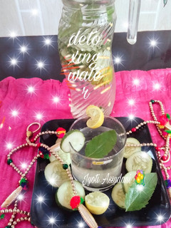 A picture of Lemon and cucumber Detox water.