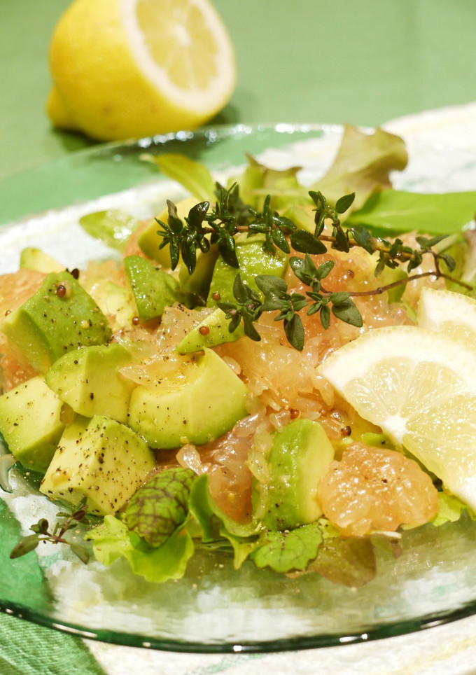 A picture of Refreshing Grapefruit Salad.