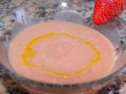 Una foto de gazpacho de apio