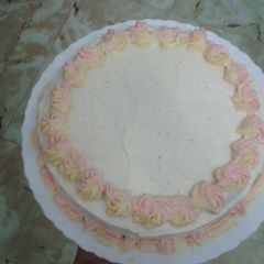 A picture of Soft vanilla cake.