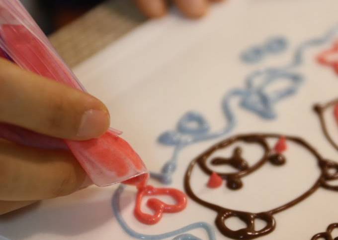 Easy Handmade Chocolate Decoration Pens Recipe by cookpad.japan ...