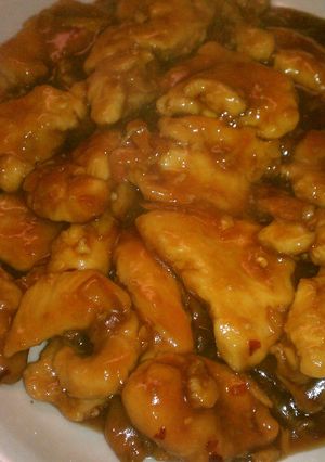 A picture of Orange Chicken.