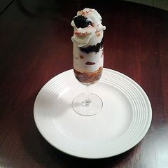 A picture of Simple Jello Berrie Cream Parfaits.