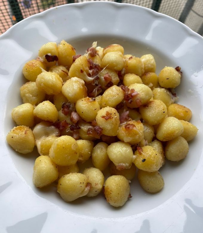 Foto principal de Ñoquis a la sartén 🥓🧈