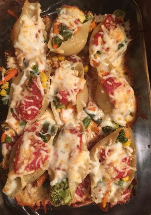 A picture of Vegetarian Stuffed Shells.