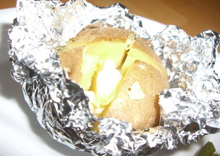 Recipe of Baked Potatoes with your Microwave and Toaster Oven in 27 Minutes at Home