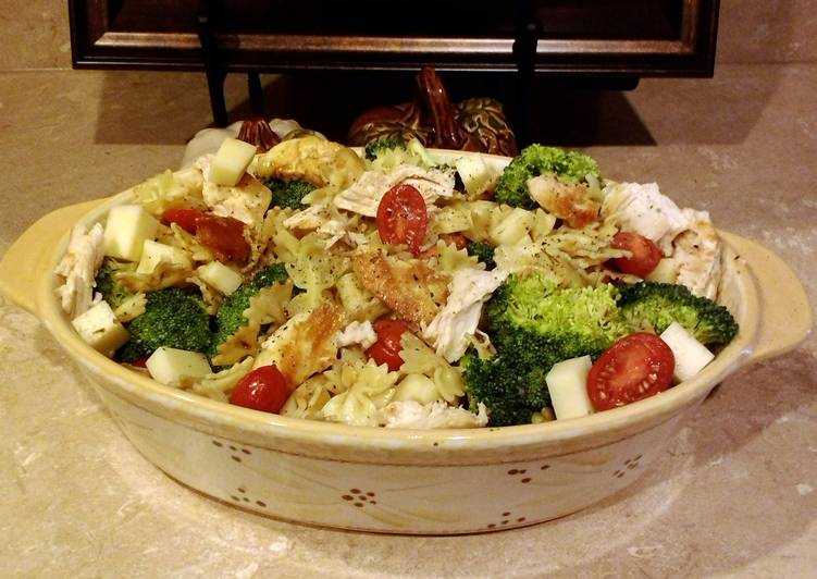 Easy peasy leftovers pasta salad Easy peasy leftovers pasta salad