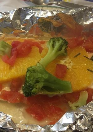 Una foto de Salmón empapelado a la naranja