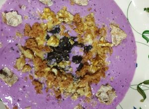 Foto principal de Diabéticos: Smoothie crujiente de yogur (Low carb) Diabetic crispy low carb smoothie yogurt bowl