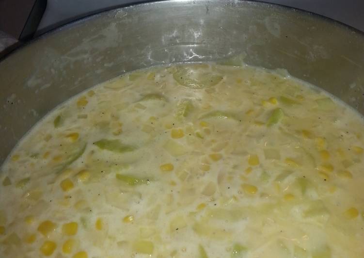 Easiest Way to Prepare Award-winning Yellow squash cheesy soup