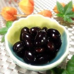 A picture of For Your New Year's Feast! Plump, Ever-Popular Sweetened 'Kuromame' Black Soybeans.