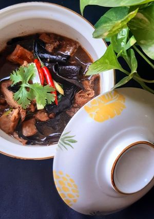 Hình của món Vịt quay kho.