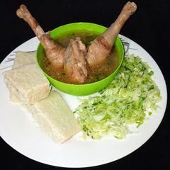 A picture of Kenyan Kienyeji chicken pepper soup.